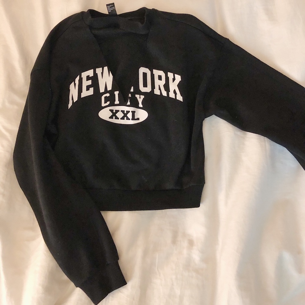 Black Graphic Pullover